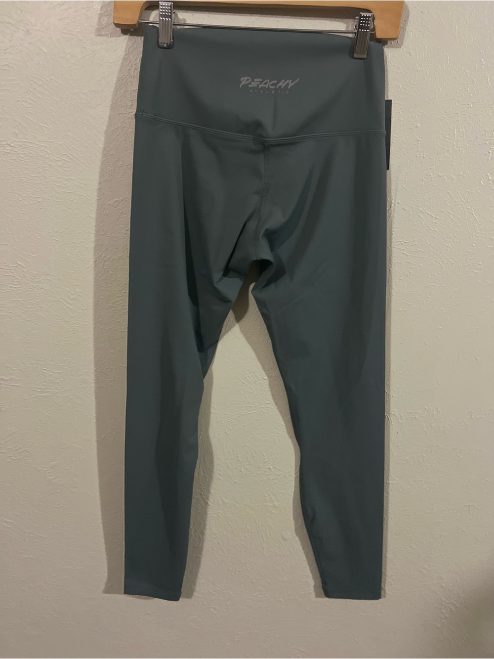 NWT Peachy size Medium High-Waist Dark Gray Active Leggings - Picture 2 of 5